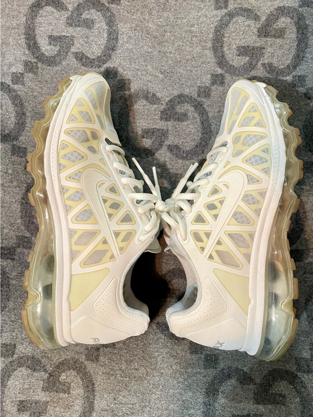 Nike Air Max.